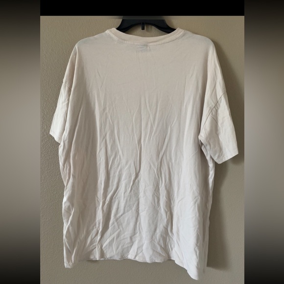 WildFable Women’s Oversized Graphic Tshirt NWT SIZE S - Picture 5 of 5